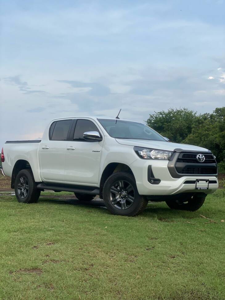 Toyota Hilux 2025 Aut - Imagen 2