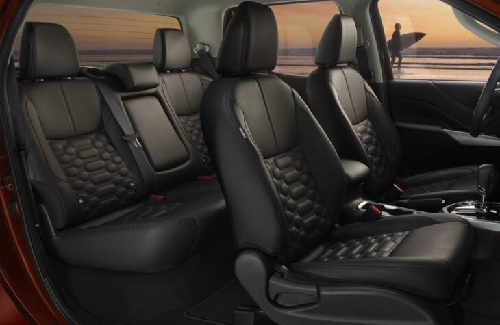 Nissan Frontier 2025 Aut - Image 2